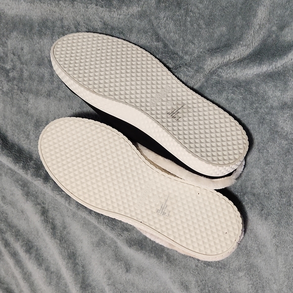 !!!FINAL SALE!!!  Women's shoes - Picture 3 of 3